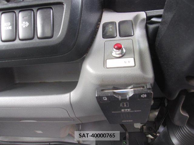 Hino DUTRO 2011-11 207877-23