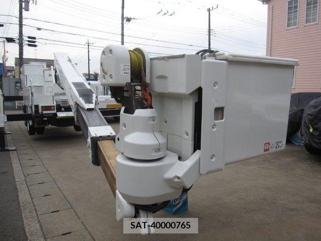 Hino DUTRO 2011-11 207877-9