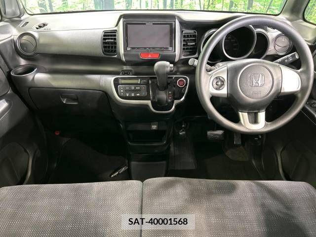 Honda N BOX 2015-06 306597-1