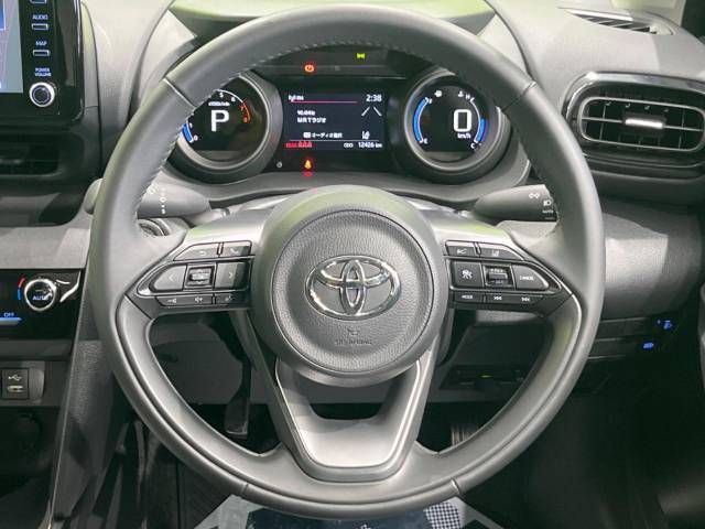 Toyota YARIS CROSS 2023-06 13775-11