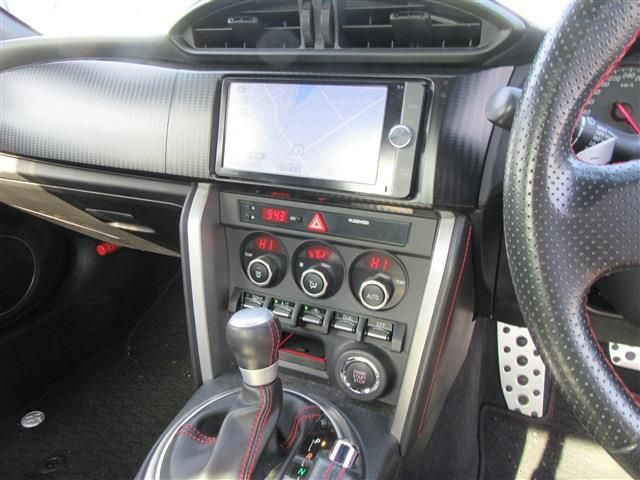 Toyota 86 2012-06 1201-5