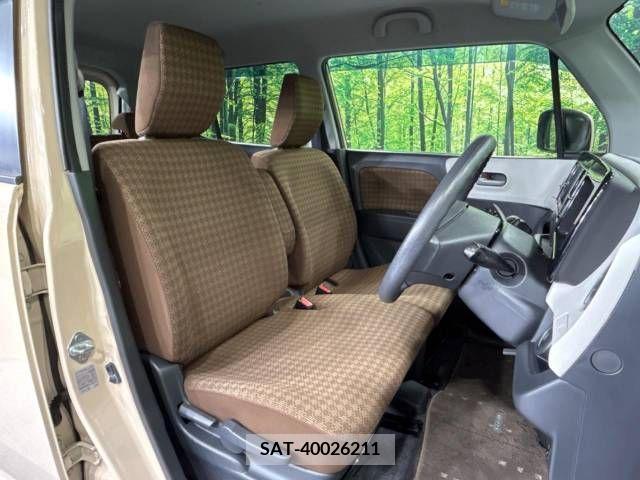 Nissan MOCO 2013-03 324549-8