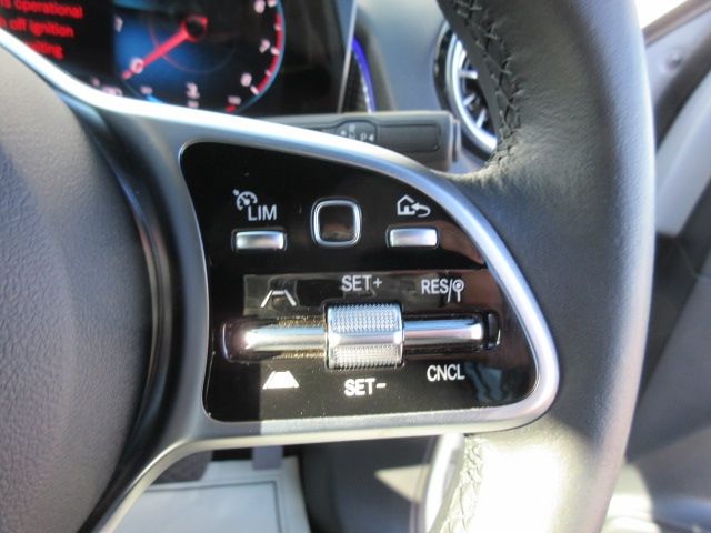 Mercedes Benz GLB-CLASS 2022-07 184561-14