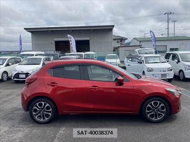 Mazda DEMIO 2015-04 386427-8