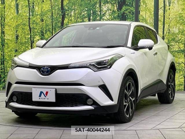 Toyota C-HR 2017-06 213759-16
