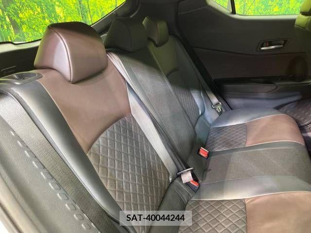 Toyota C-HR 2017-06 213759-9