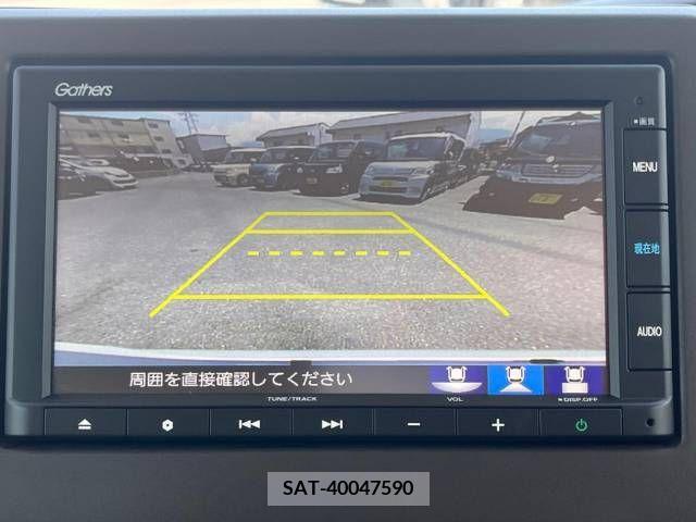 Honda N BOX 2021-06 307352-3