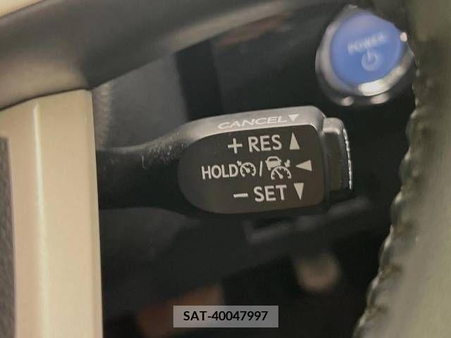 Toyota PRIUS 2016-07 322376-7
