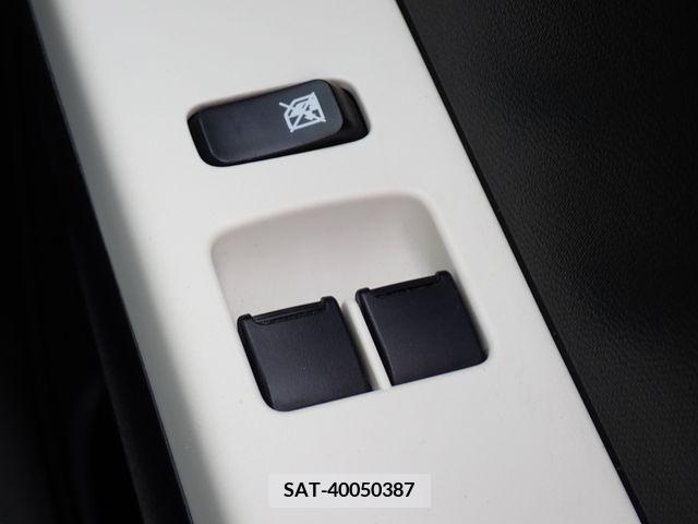 Suzuki ALTO 2017-02 305048-4