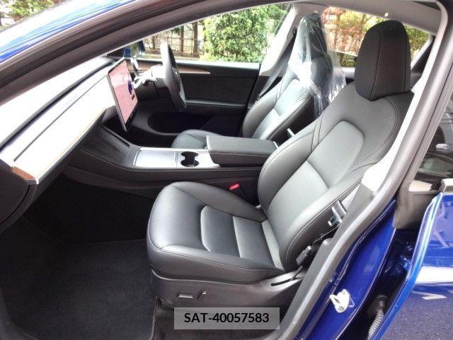 Tesla MODEL Y 2022-12 310902-13