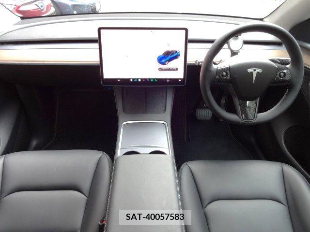 Tesla MODEL Y 2022-12 310902-19