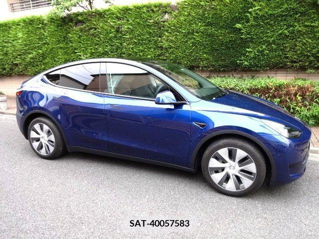 Tesla MODEL Y 2022-12 310902-7