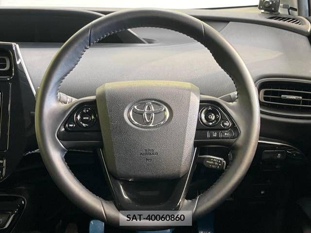 Toyota PRIUS 2019-02 282797-11