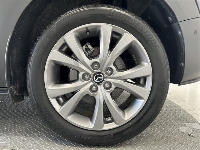 Mazda CX-30 2020-06 12118-17