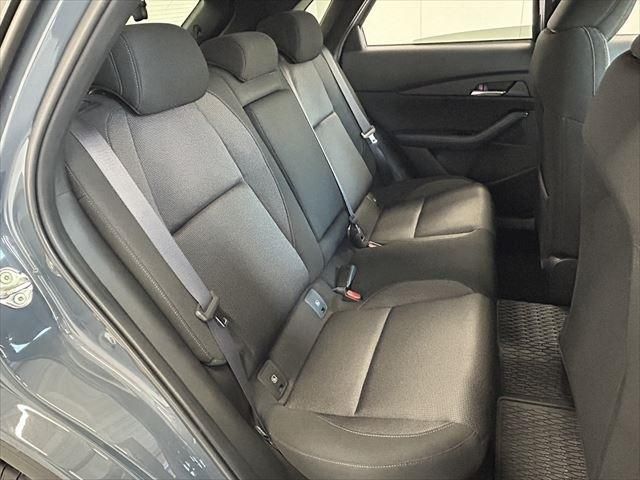 Mazda CX-30 2020-06 12118-20