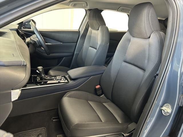 Mazda CX-30 2020-06 12118-21