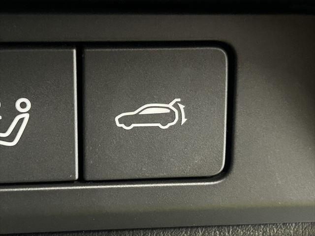 Mazda CX-30 2020-06 12118-28