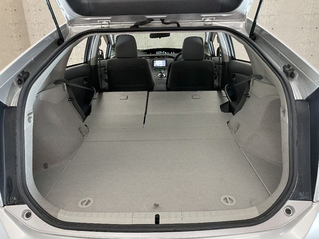 Toyota PRIUS 2010-03 14138-15