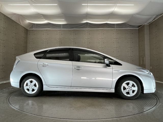 Toyota PRIUS 2010-03 14138-7