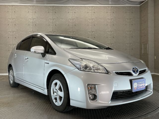 Toyota PRIUS 2010-03 14138-5
