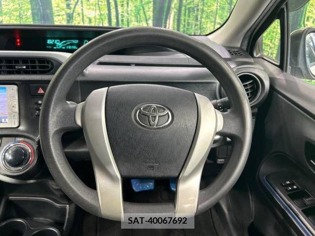 Toyota AQUA 2013-07 356144-11