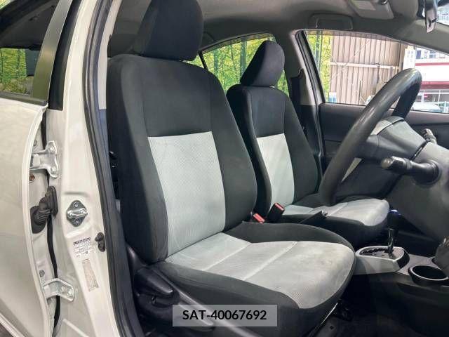 Toyota AQUA 2013-07 356144-8