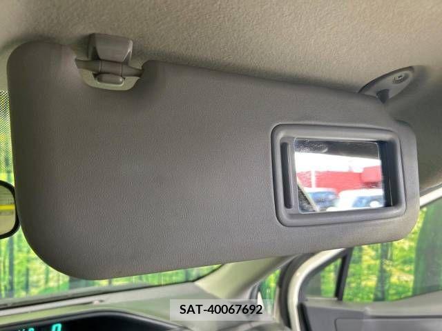 Toyota AQUA 2013-07 356144-7