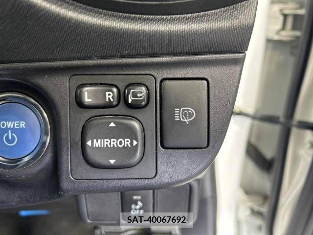 Toyota AQUA 2013-07 356144-5
