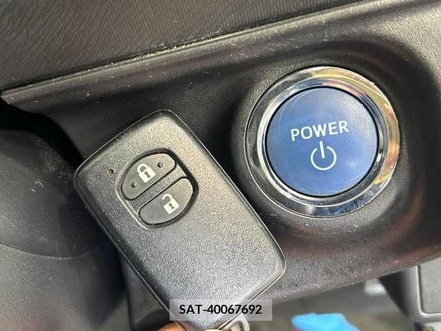 Toyota AQUA 2013-07 356144-4