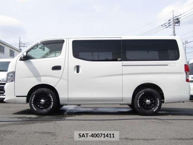 Nissan NV350 Caravan 2020-09 239644-6