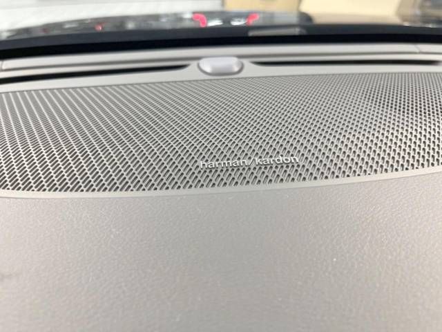 Volvo V60 2018-10 25031-4
