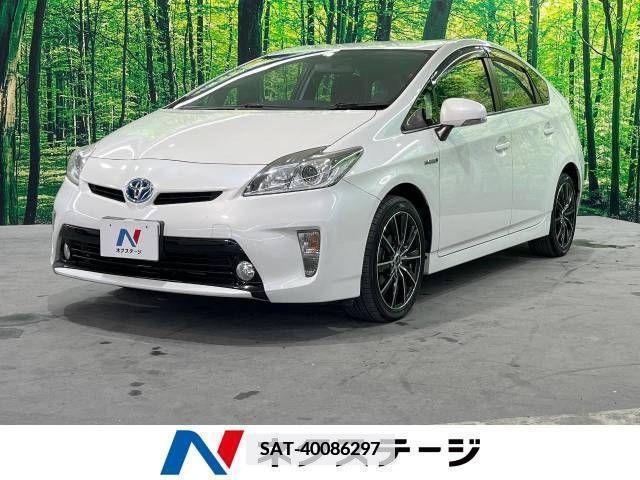 Toyota PRIUS 2015-04 353112-0