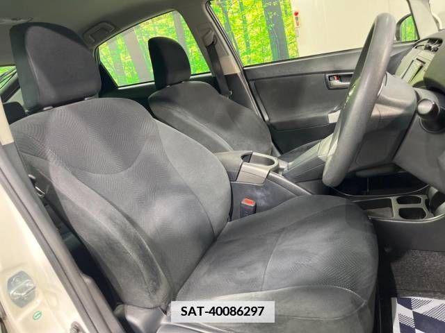 Toyota PRIUS 2015-04 353112-11