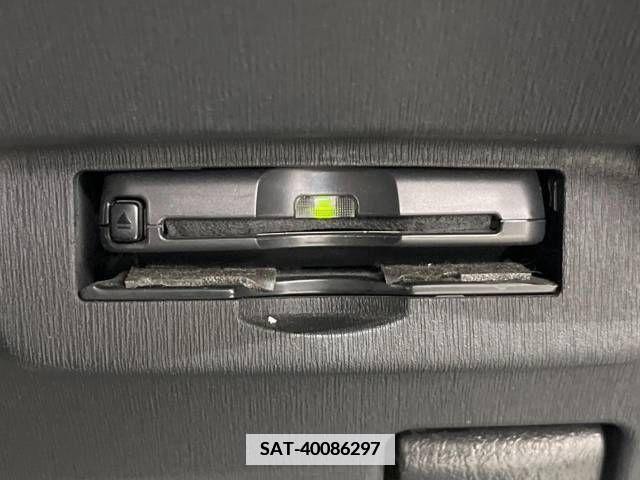 Toyota PRIUS 2015-04 353112-6