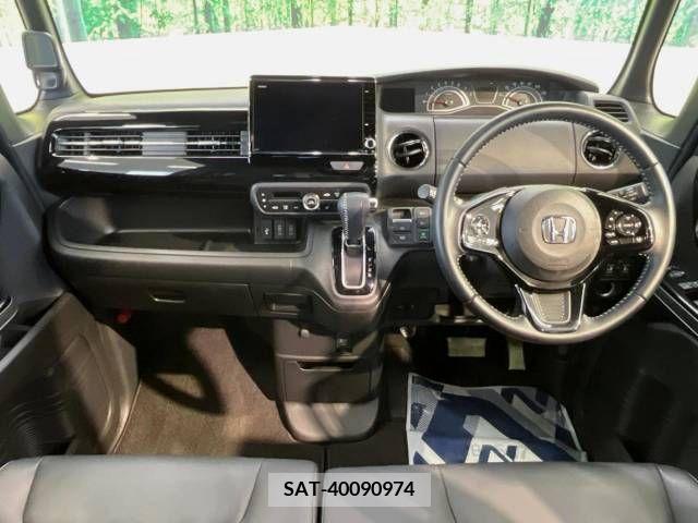 Honda N BOX CUSTOM 2022-02 364867-1