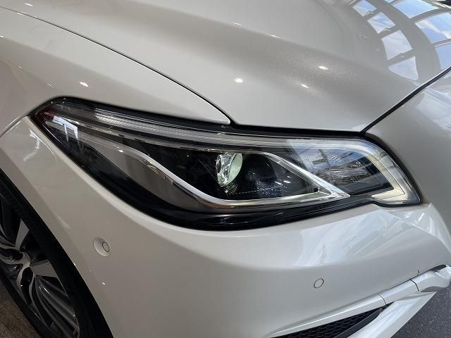 Toyota CROWN SEDAN 2020-08 184682-18