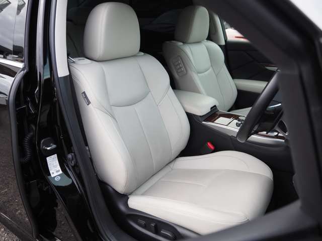 Nissan FUGA 2017-07 196726-10