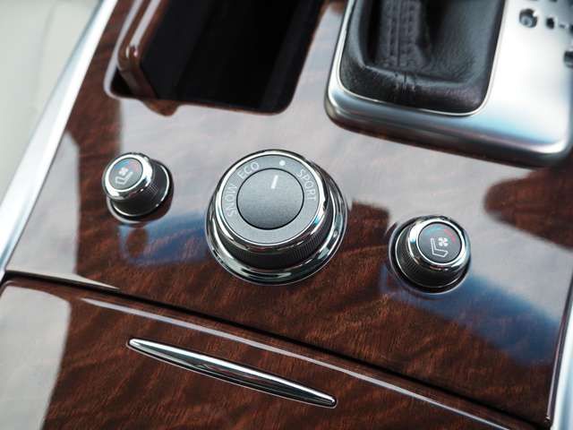 Nissan FUGA 2017-07 196726-18