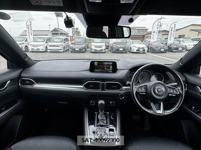 Mazda CX-8 2018-04 382837-1
