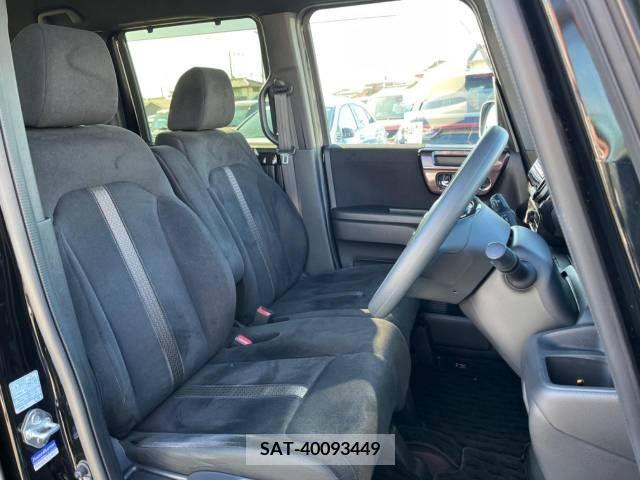 Honda N BOX CUSTOM 2018-02 206796-8