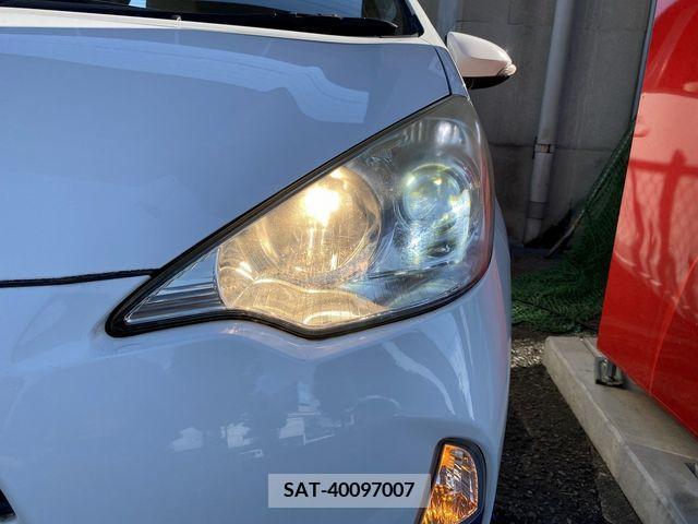 Toyota AQUA 2012-08 347917-26