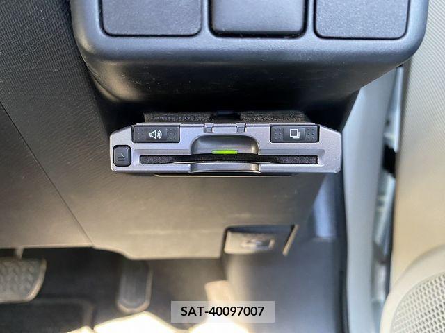 Toyota AQUA 2012-08 347917-9