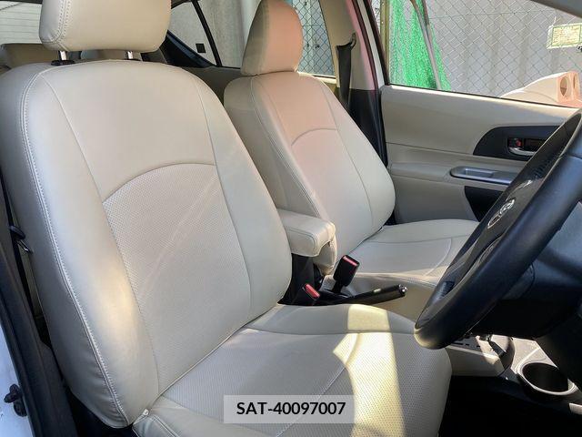 Toyota AQUA 2012-08 347917-13