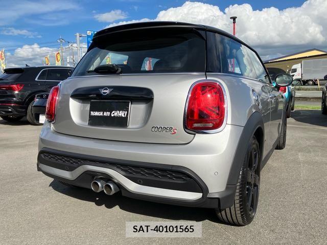 Bmw MINI 2023-10 336195-6