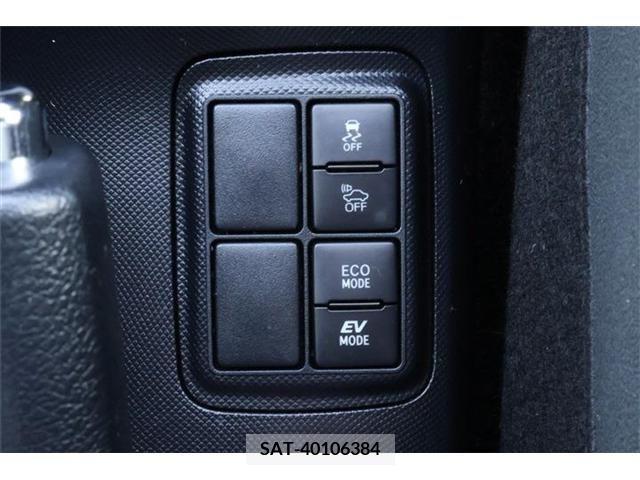 Toyota AQUA 2018-12 214927-11