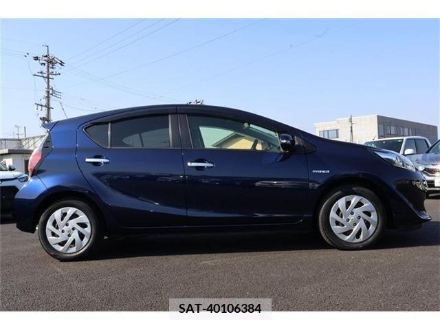 Toyota AQUA 2018-12 214927-28
