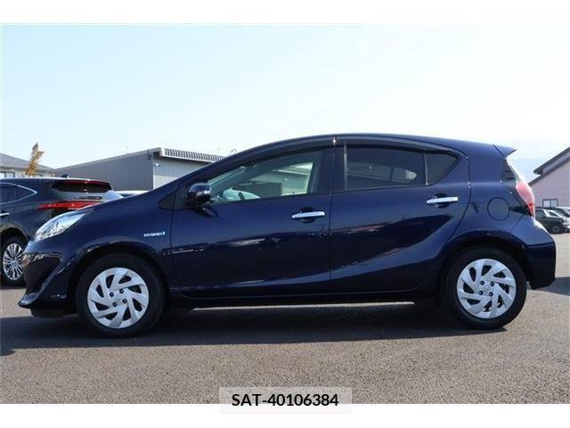 Toyota AQUA 2018-12 214927-27