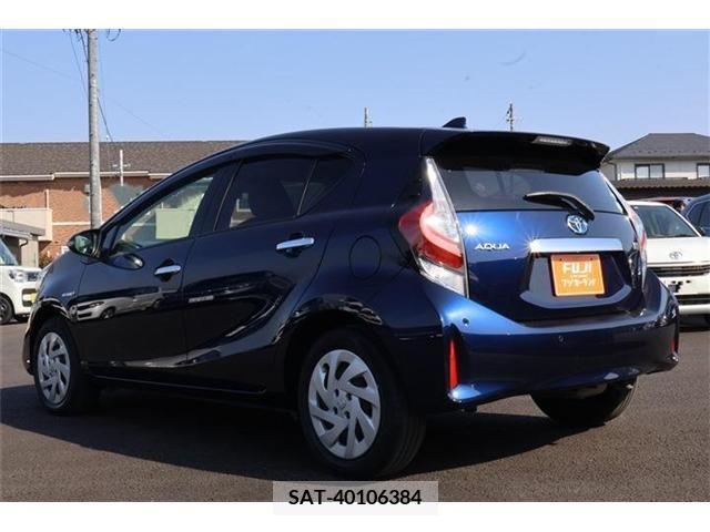 Toyota AQUA 2018-12 214927-1