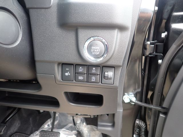 Daihatsu MOVE CUSTOM 2023-06 8300-13