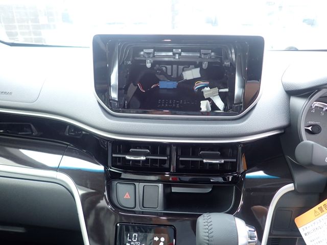 Daihatsu MOVE CUSTOM 2023-06 8300-17